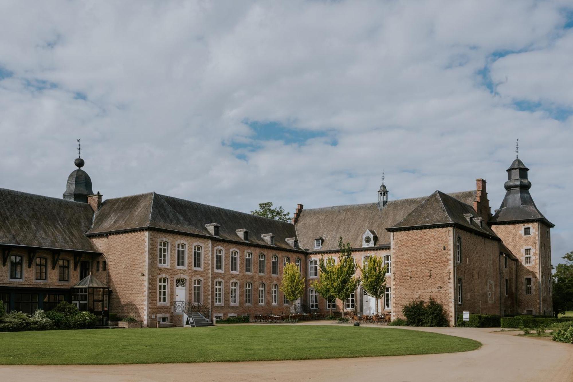 Chateau De Looz Exterior photo